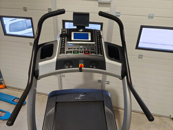 Běžecký pás NORDICTRACK Incline trainer X7i - 3