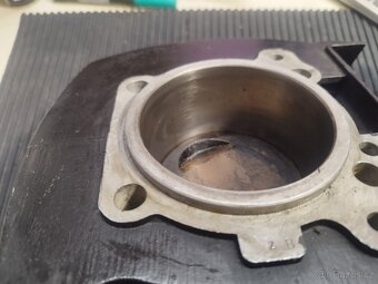 CAGIVA ELEFANT 650 VÁLCE - 3