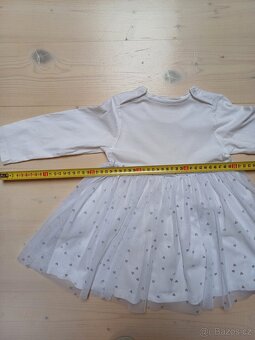 Bílé šaty s punčocháčky vel 86 - 3