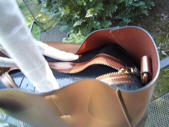 ZLATÁ KOŽENÁ KABELKA - 3