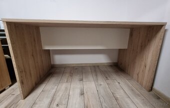 Pracovní stůl 140×80 – výborný stav - 3