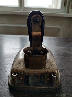 RETRO -elektrická žehlička Kovopodnik - 3