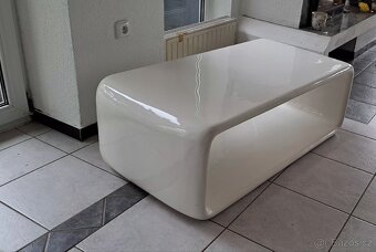 Designový stolek - 3