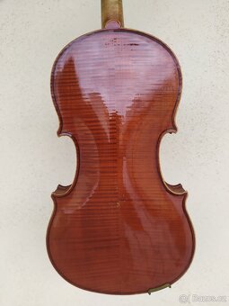 Housle - 3