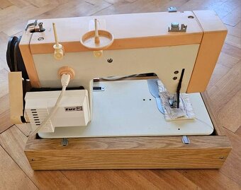 Šicí stroj Veritas model 8014/29 klikaté šití s programování - 3