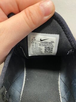 Dámské Nike Air Max 270 - 3