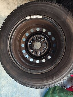 Kola 195/70 R15C 104/102 R Toyota - 3