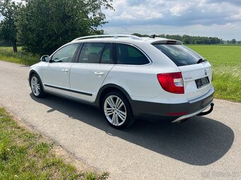 ► ŠKODA SUPERB II 2.0 TDI 103KW DSG F1 SCOUT LED-XEN-NAVI-TA - 3
