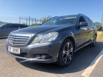 Mercedes Benz W212/E200Cgi-manuál - 3