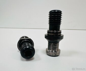 Čep tažný SK40 M16 vrtaný (90ks) - 3