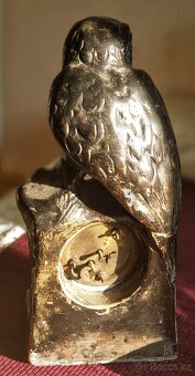 Patinovaná soška dravce s hodinami 30cm - 3