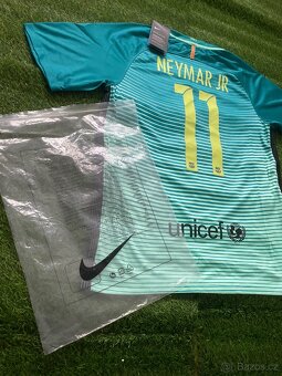 FC Barcelona dres neymar 11 vel. M - 3
