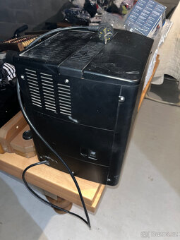 Automatický kávovar DeLonghi ESAM 3000 - 3