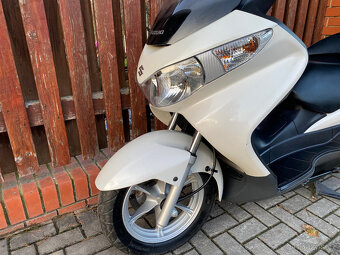 Suzuki Burgman 125 Nové v ČR - 3