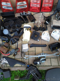 Škoda Octavia RS díly - 3