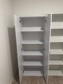 Víceúčelová policová skříň – bílá (2 ks) - 3