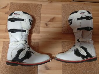 MOTOCROSSOVE BOTY KENNY TRACK - 3