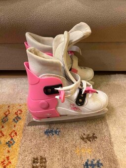 NASTAVITELNÉ DÍVČÍ LEDNÍ BRUSLE VEL. 29 - 32 - 3
