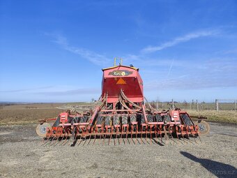 Secí stroj Väderstad Rapid 400F - 3