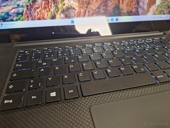 4K DOTYKOVÝ Dell Precision 5520, Core i7, 4GB nVidia GPU - 3