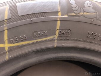 Pneu Michelin 225/70/15 C - 3