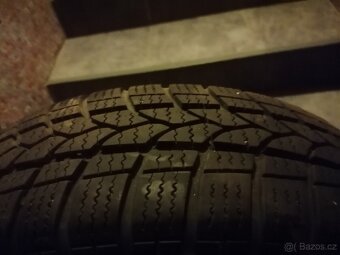Prodám zimní pneu s plechovými disky 4 ks - 3