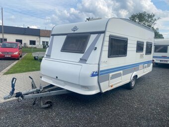 Hobby Excellent Easy 460 / francouzská postel - 3