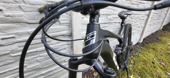 Prodám 2ks zánovních trailbiků GT Sensor Carbon Elite 29" L - 3