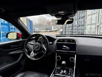 Jaguar XE 2.0D 180HP Black Edition - ODPOČET DPH - 3