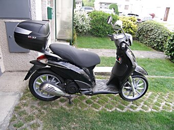 Prodám skútr Piaggio Liberty 125, r.v. 2016 - 3