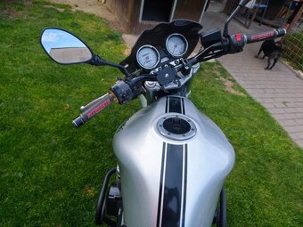 Kawasaki ZR750F - ZR-7 - 3