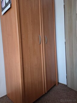 Prodám šatní skříň - 3