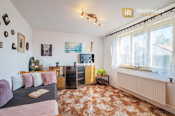 Velký rodinný dům s garáží, terasou a zahradou - Třemošnice - 3