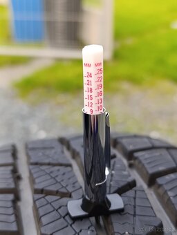Zimní pneumatiky 205/60 R16 Barum - 3