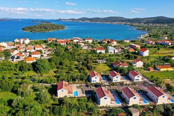 Vilky Chorvatsko ostrov Pašman - 3