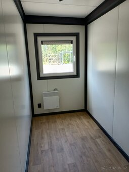 Obytný kontejner 13×3 m – izolovaný, připravený k použití - 3