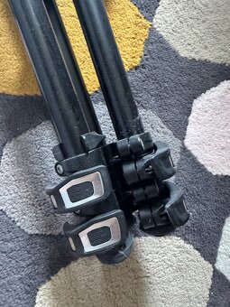 Stativ manfrotto s video hlavou - 3