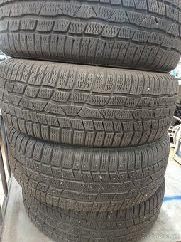 215/60 R16 - 3