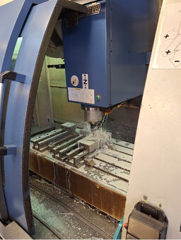 Obráběcí centra - vertikální VMC 1000S - 3