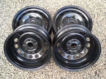 16 plechové disky Audi A3 (2013-25),Q2,VW T-Roc - 3