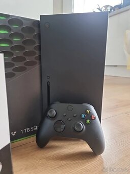 Microsoft Xbox Series x 1TB  s 8 hry - 3