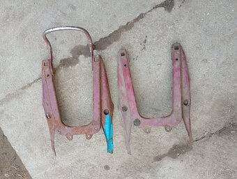 Jawa podsedadlovy plech - 3