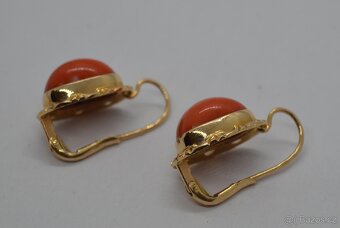 Zlaté náušnice s KORÁLEM - 3