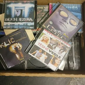 Plná krabice DVD filmy - 3