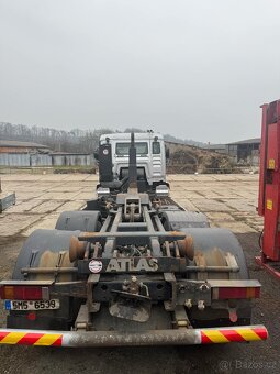 Hákový nosič kontejnerů, MAN TGA - 3