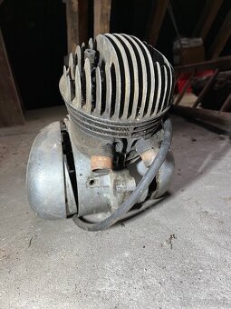 Motor Jawa/ ČZ - 3