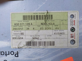 2ks stresni drzak kola ORIG VW 6Q0071128A Nové - 3