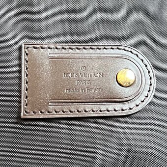 Louis Vuitton - 3