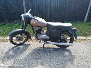 Jawa 250 - 3
