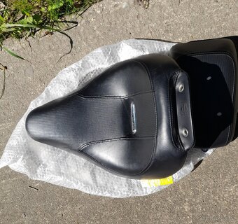 HARLEY DAVIDSON® BREAKOUT FXSB - 3